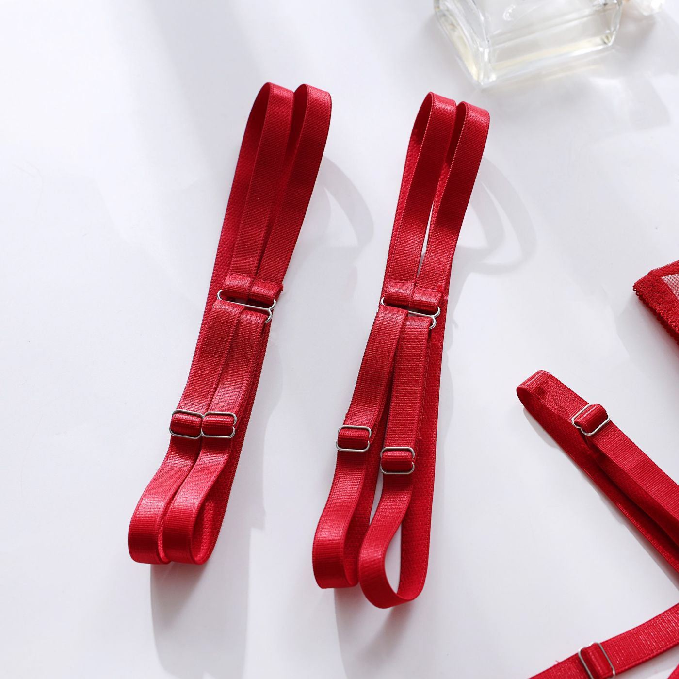 Koronkowy zestaw bielizny z finezyjnymi detalami Borjanka