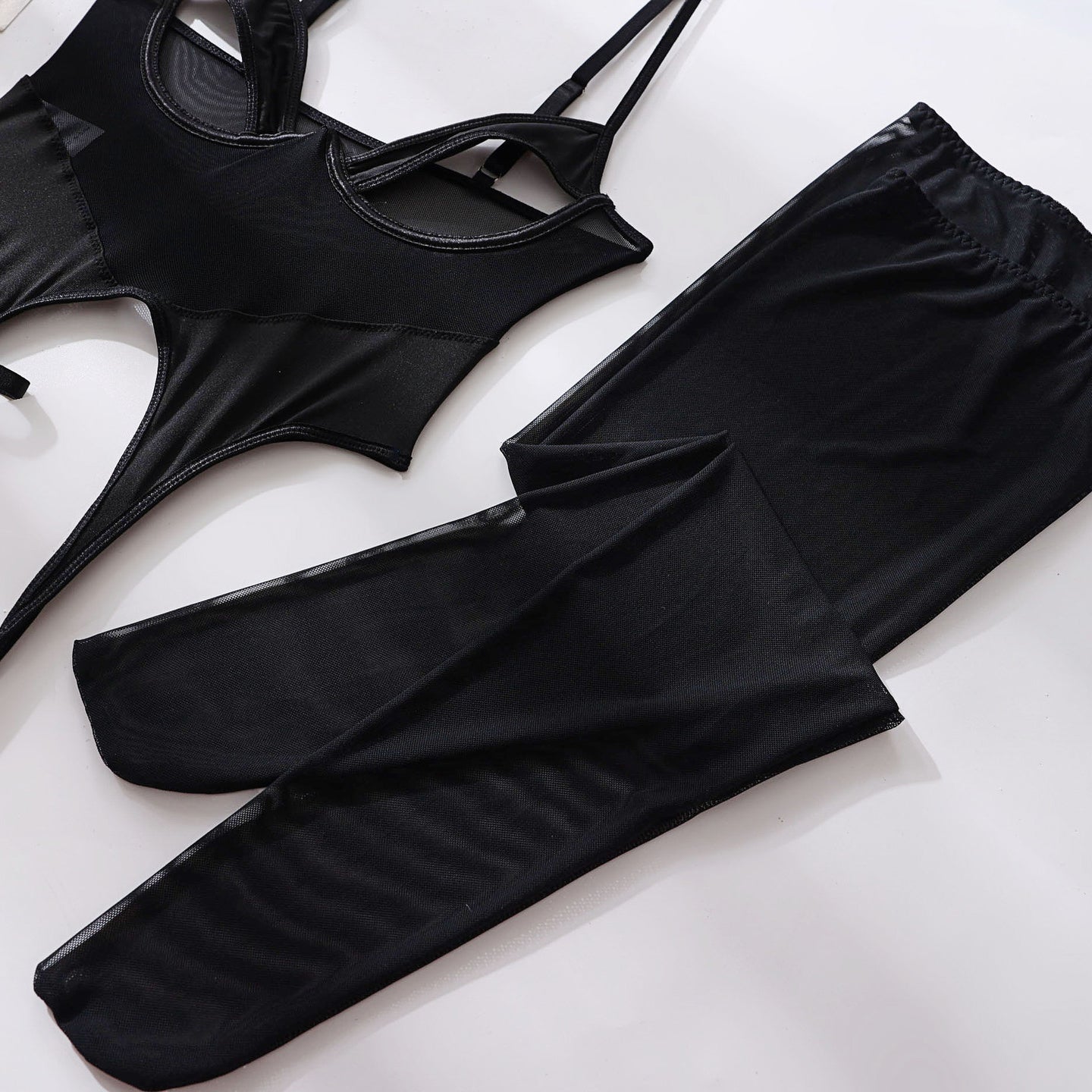 Body z prześwitującego materiału na romantyczny wieczór Rosalynne