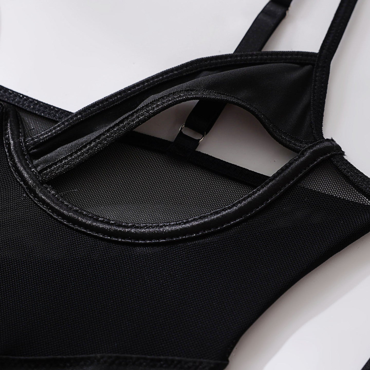 Body z prześwitującego materiału na romantyczny wieczór Rosalynne