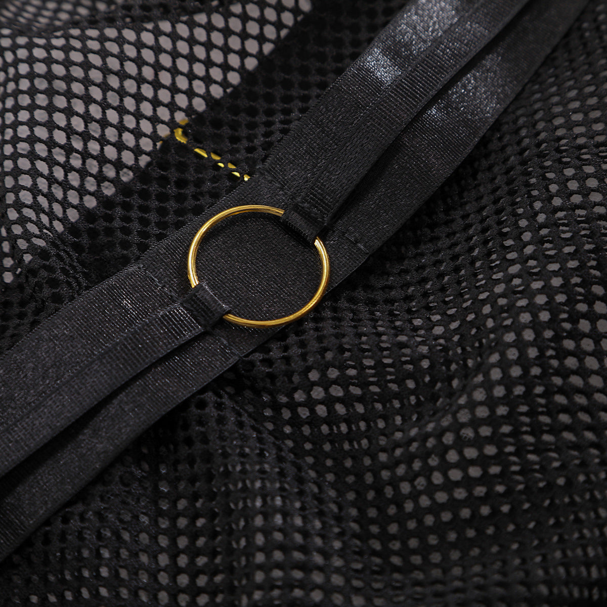 Body z siateczki z okrągłymi klamrami na wieczorne wyjścia Salvatora