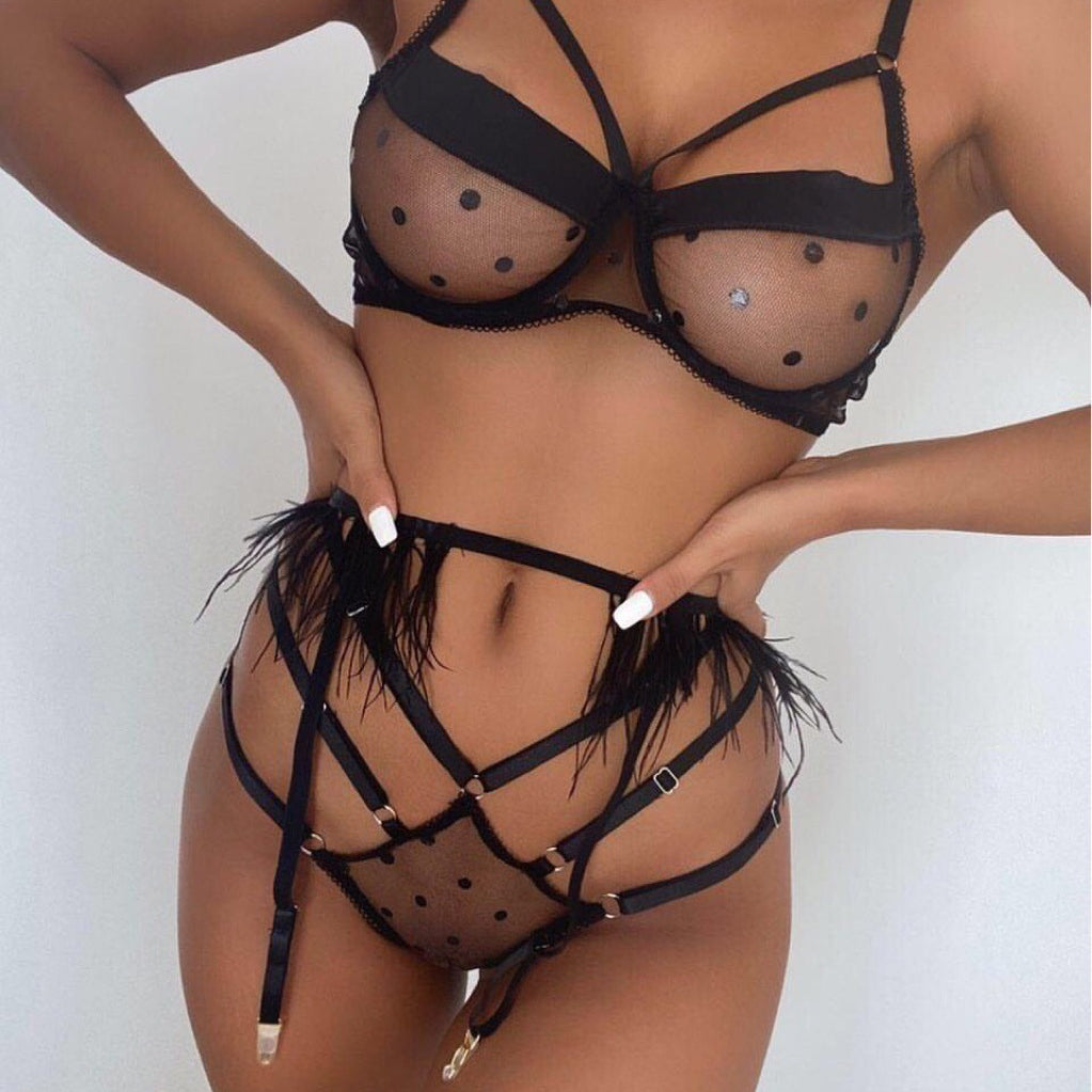 Komplet bielizny z delikatnym prześwitem na romantyczne wieczory Evrykleia