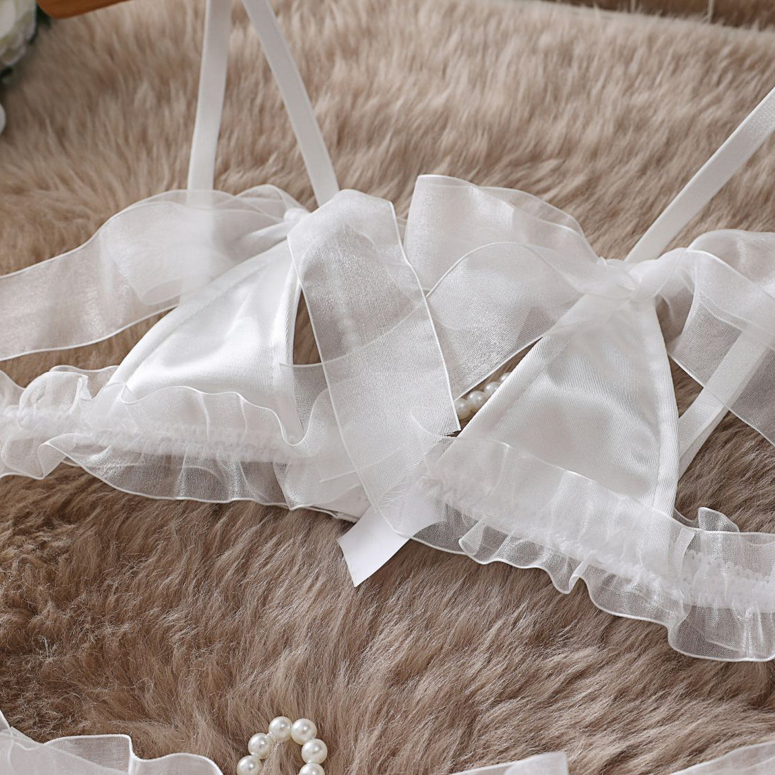 Komplet bielizny z siateczki z wstążkami Sallee