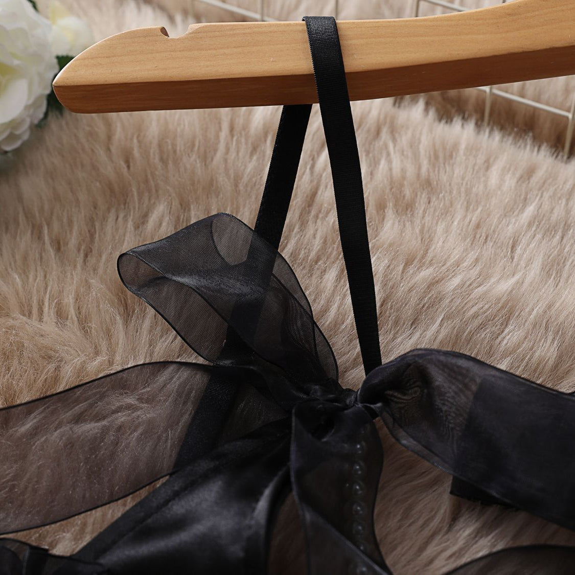 Komplet bielizny z siateczki z wstążkami Sallee