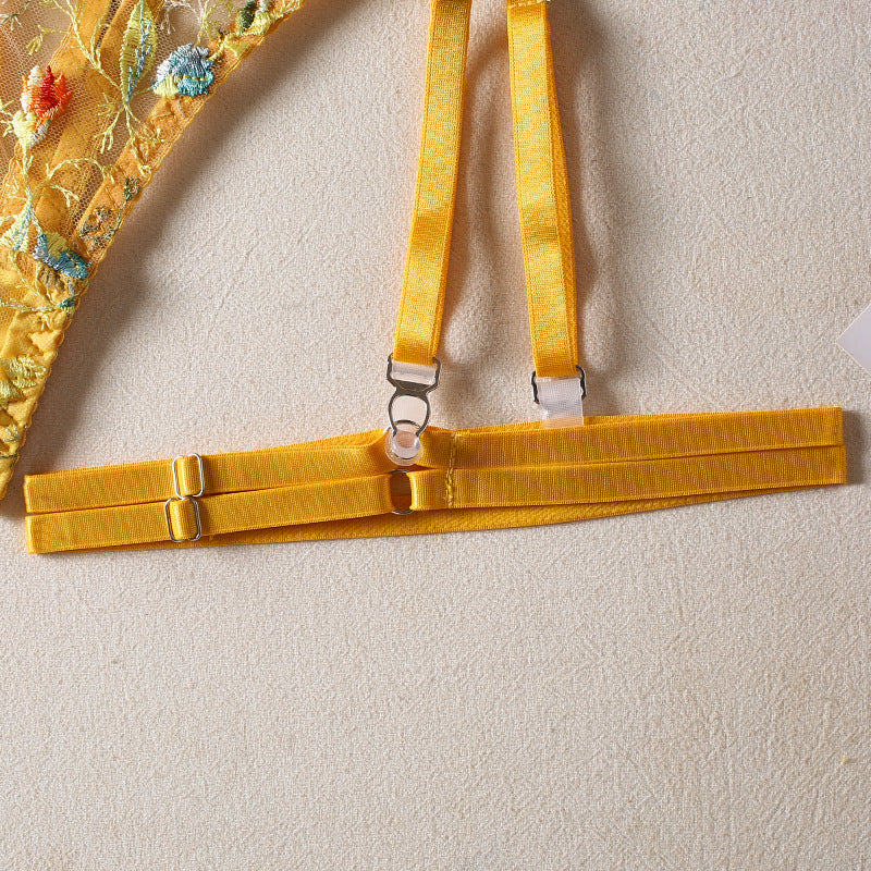 Komplet bielizny z kwiatowym haftem na specjalne okazje Sylvianne