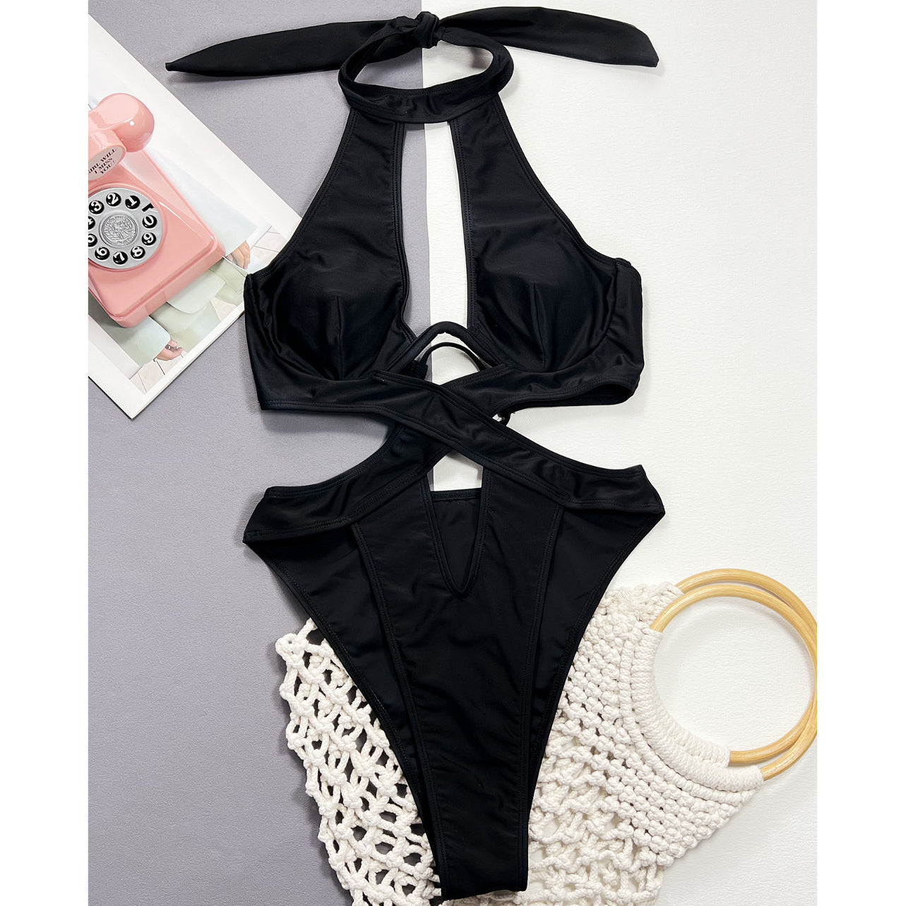 Strój kąpielowy z wycięciami na plażę i basen Majram Czarny