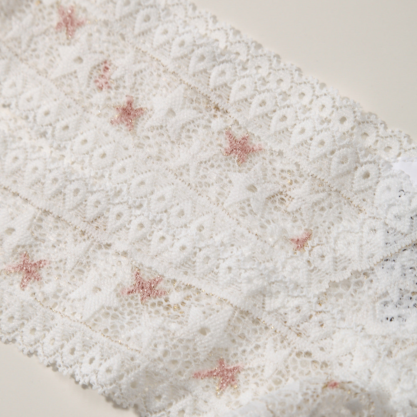 Koronkowe majtki z podwójną gumką dla optymalnego wsparcia Hrissoula