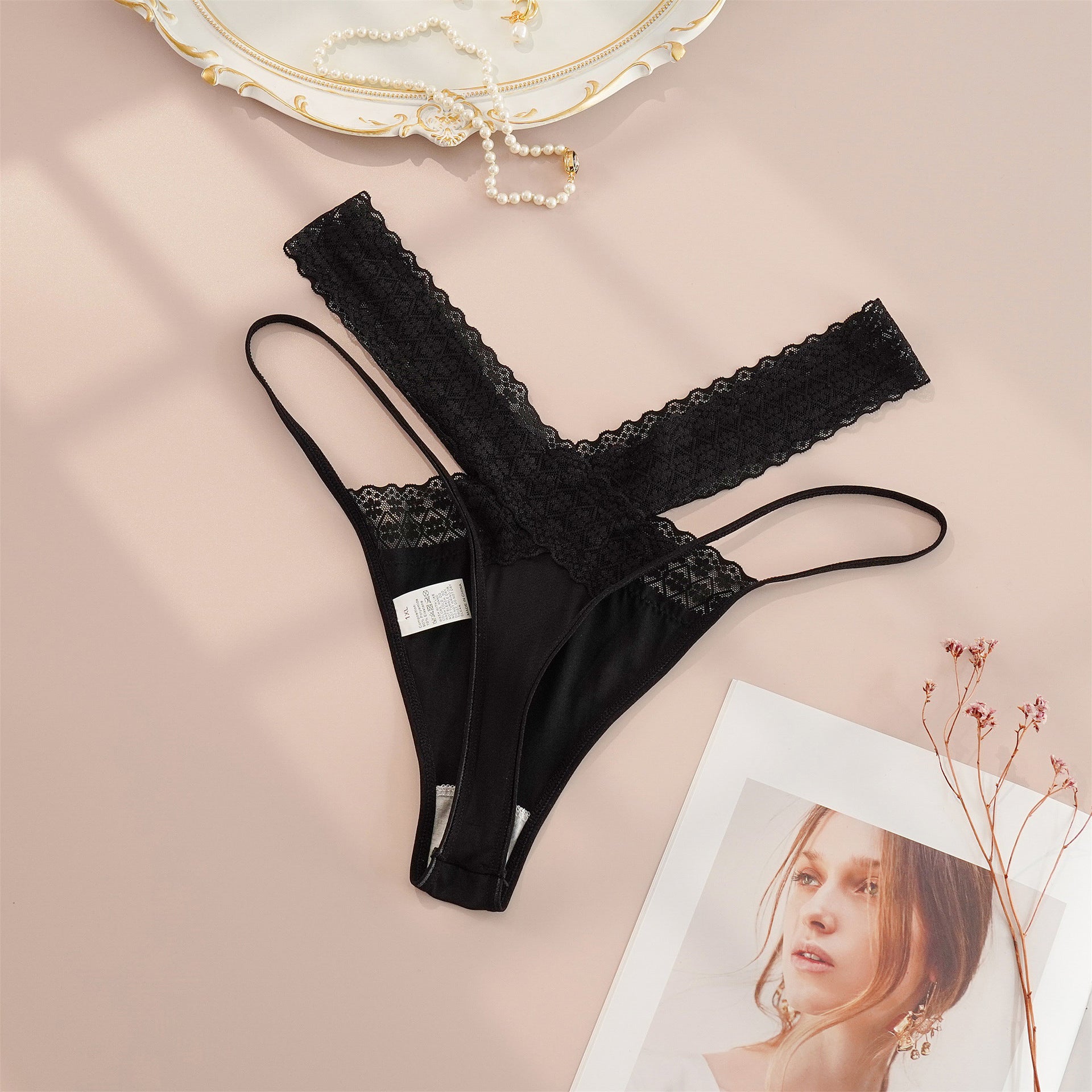 Majtki z koronką dla kobiet Imran Czarny