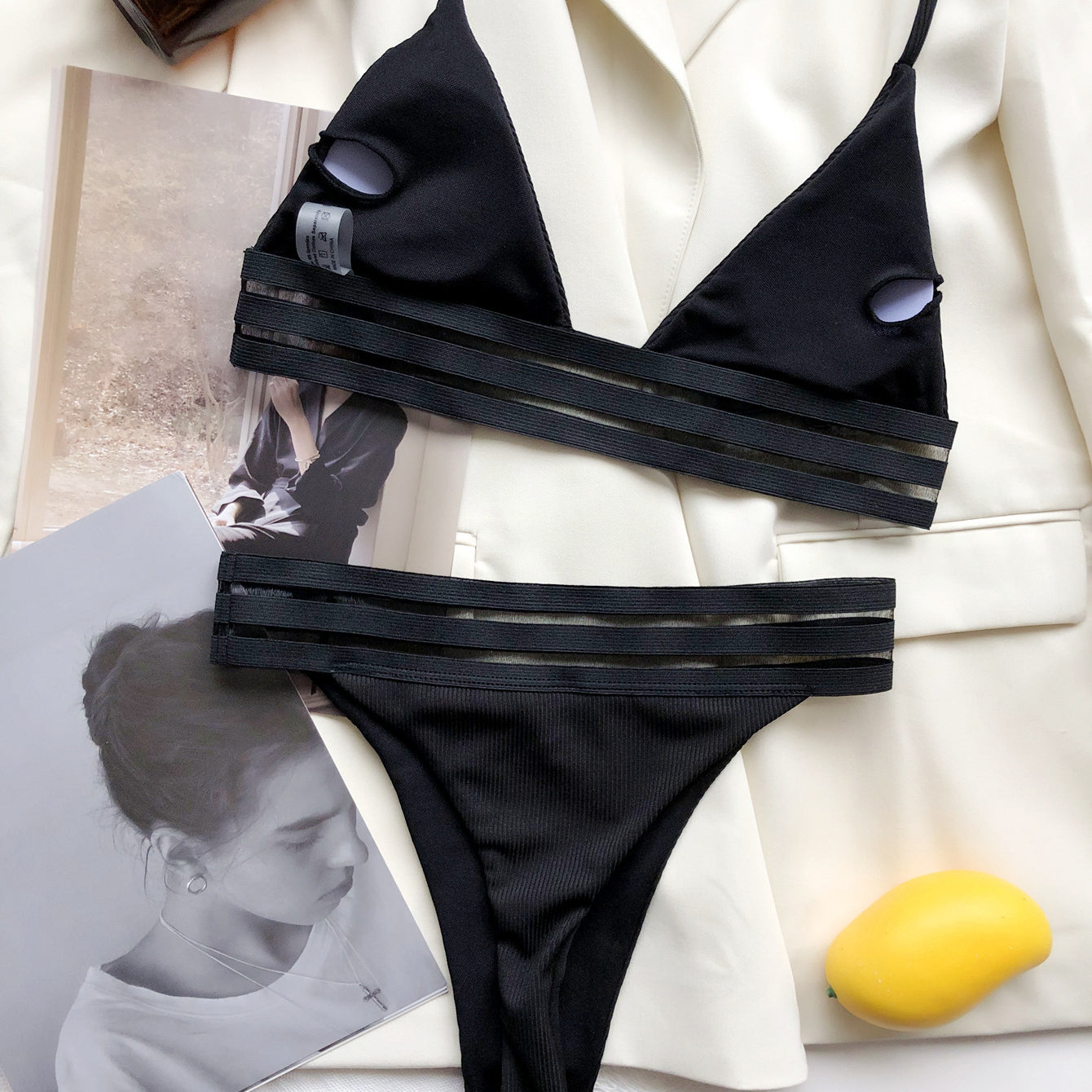 Strój kąpielowy damski w paski na plażę Phelia Czarny