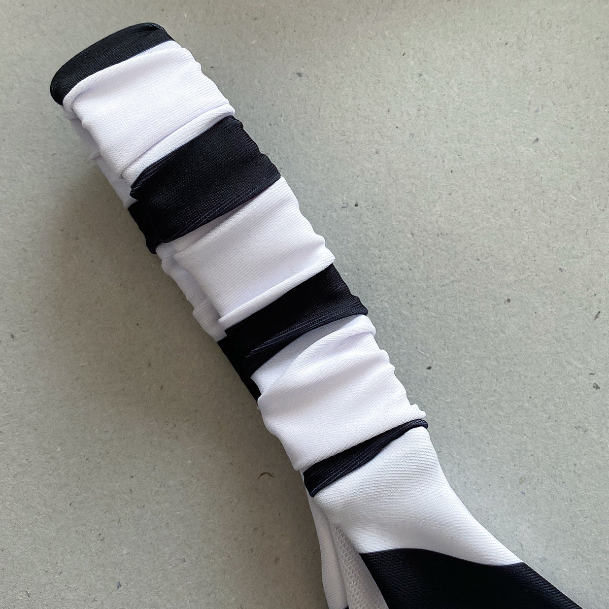 Strój kąpielowy bez ramiączek z wycięciami na plażę Alfeu