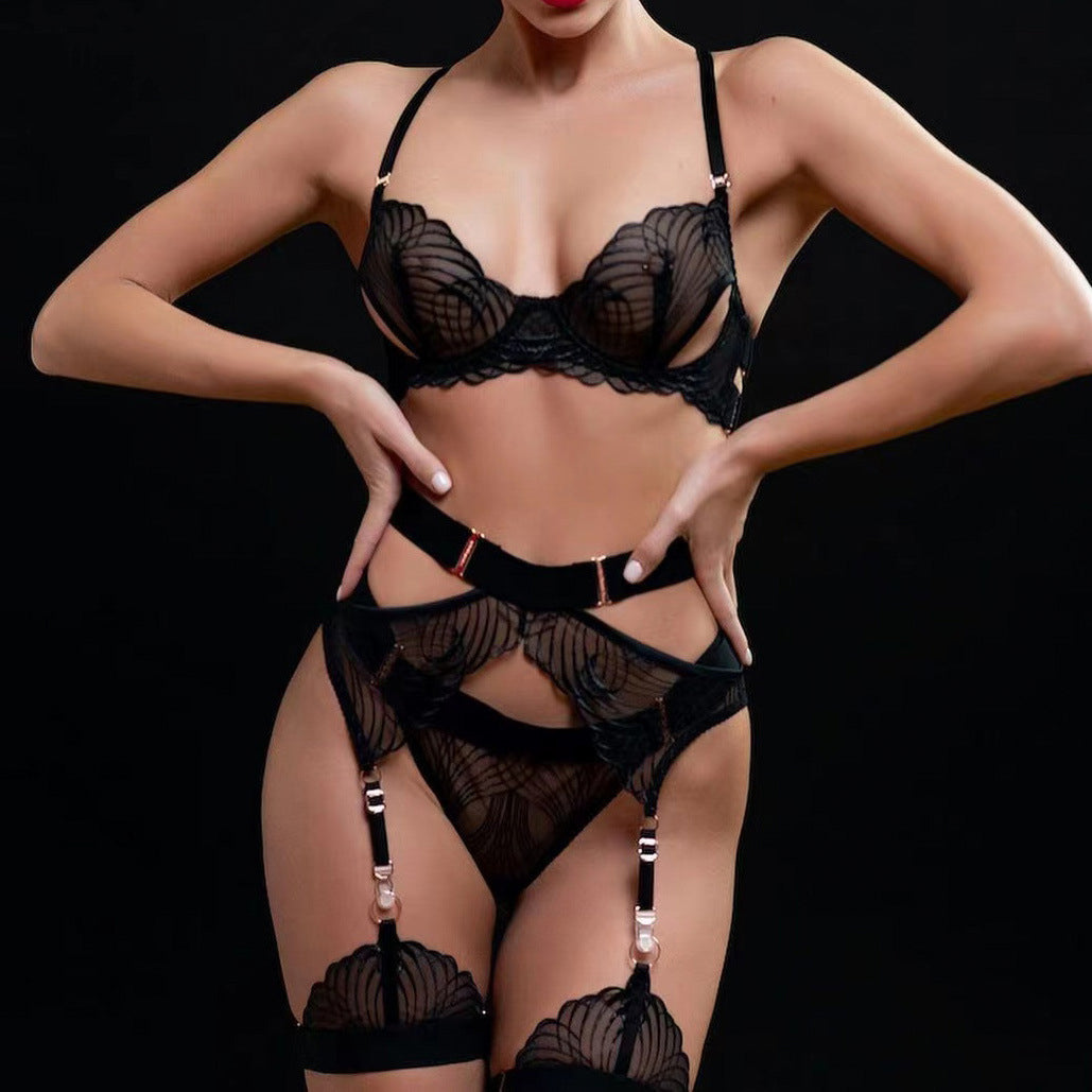 Komplet bielizny z koronki na wyjątkowe okazje Amalita