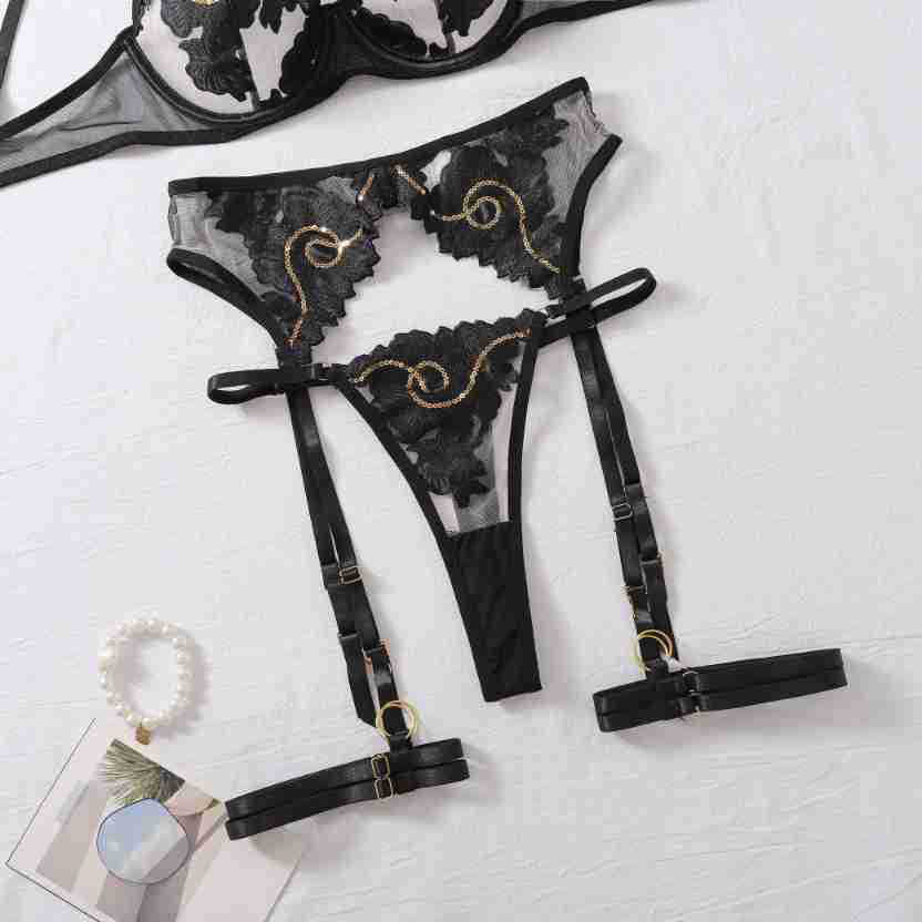 Zestaw bielizny czteroczęściowy z efektownymi detalami na specjalne okazje Zhinela