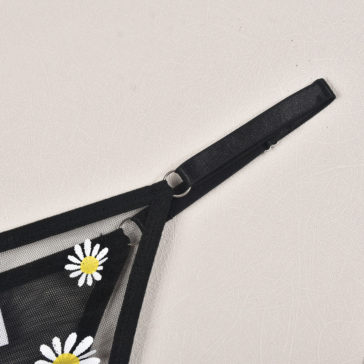 Komplet bieliźniarski z delikatnym wzorem i szerokimi ramiączkami Jeongeun