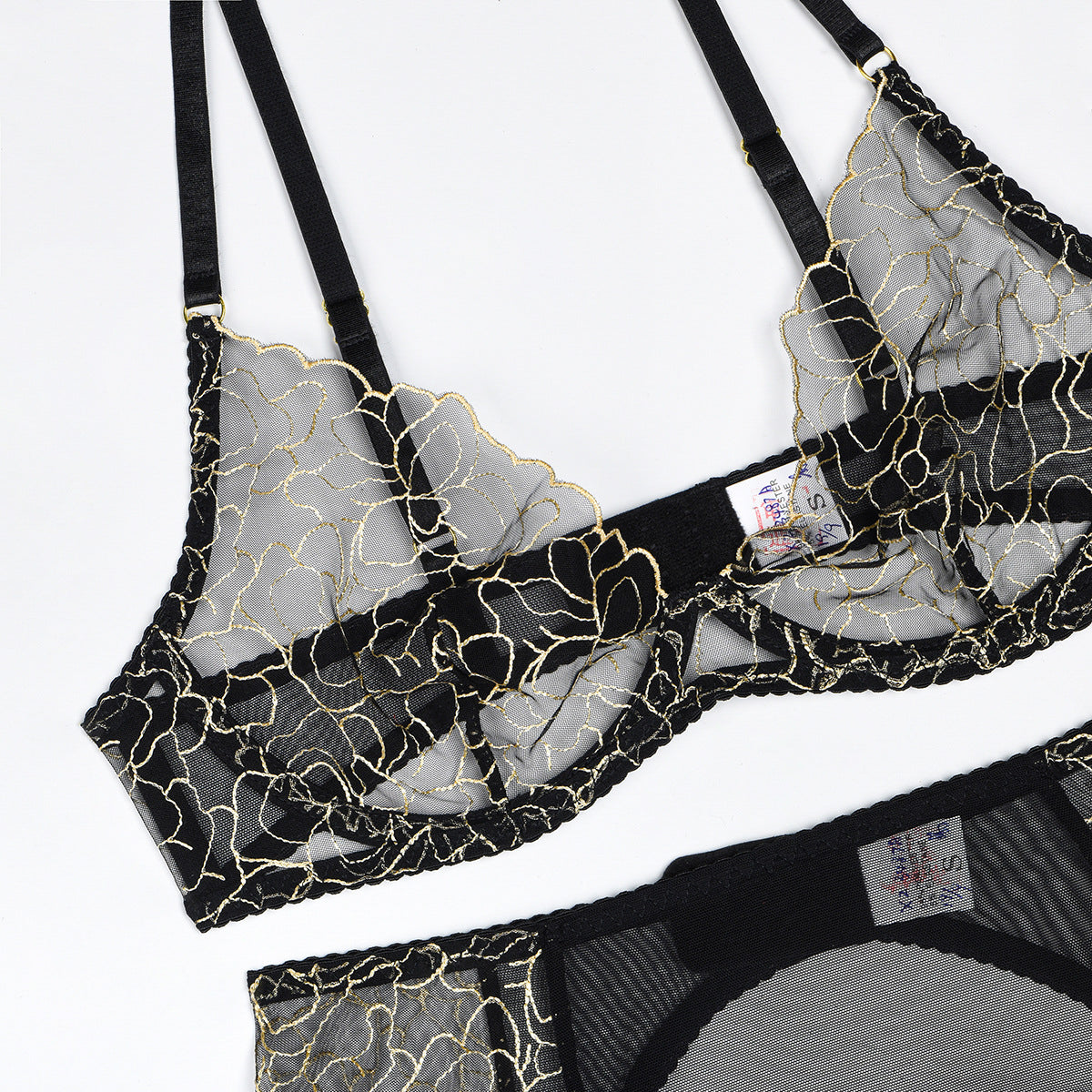 Komplet bielizny z falbanami z eleganckimi detalami Brocha