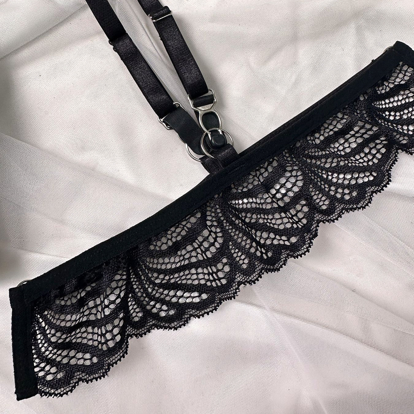 Komplet bielizny koronkowej z dodatkami Tiertza