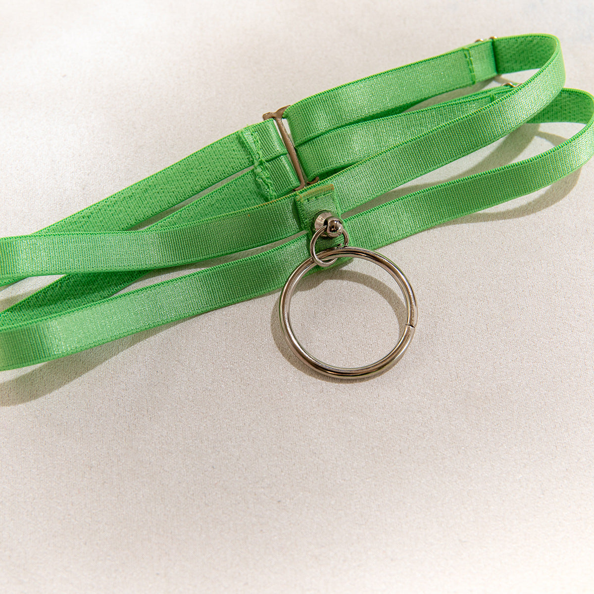 Pas do pończoch z zestawem na romantyczne wieczory Chihoko