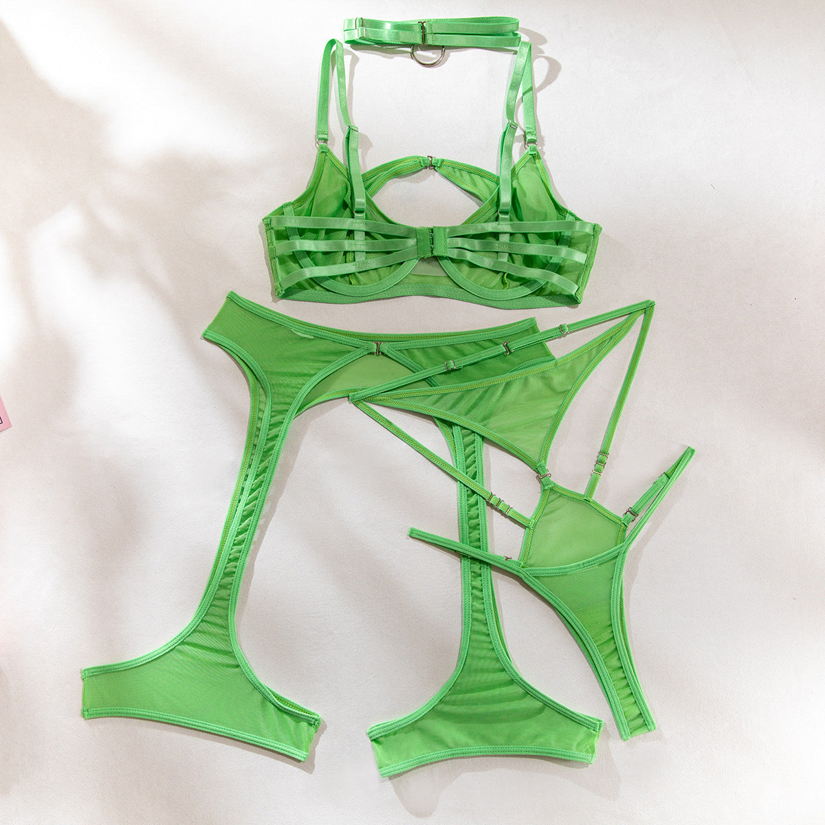 Pas do pończoch z zestawem na romantyczne wieczory Chihoko