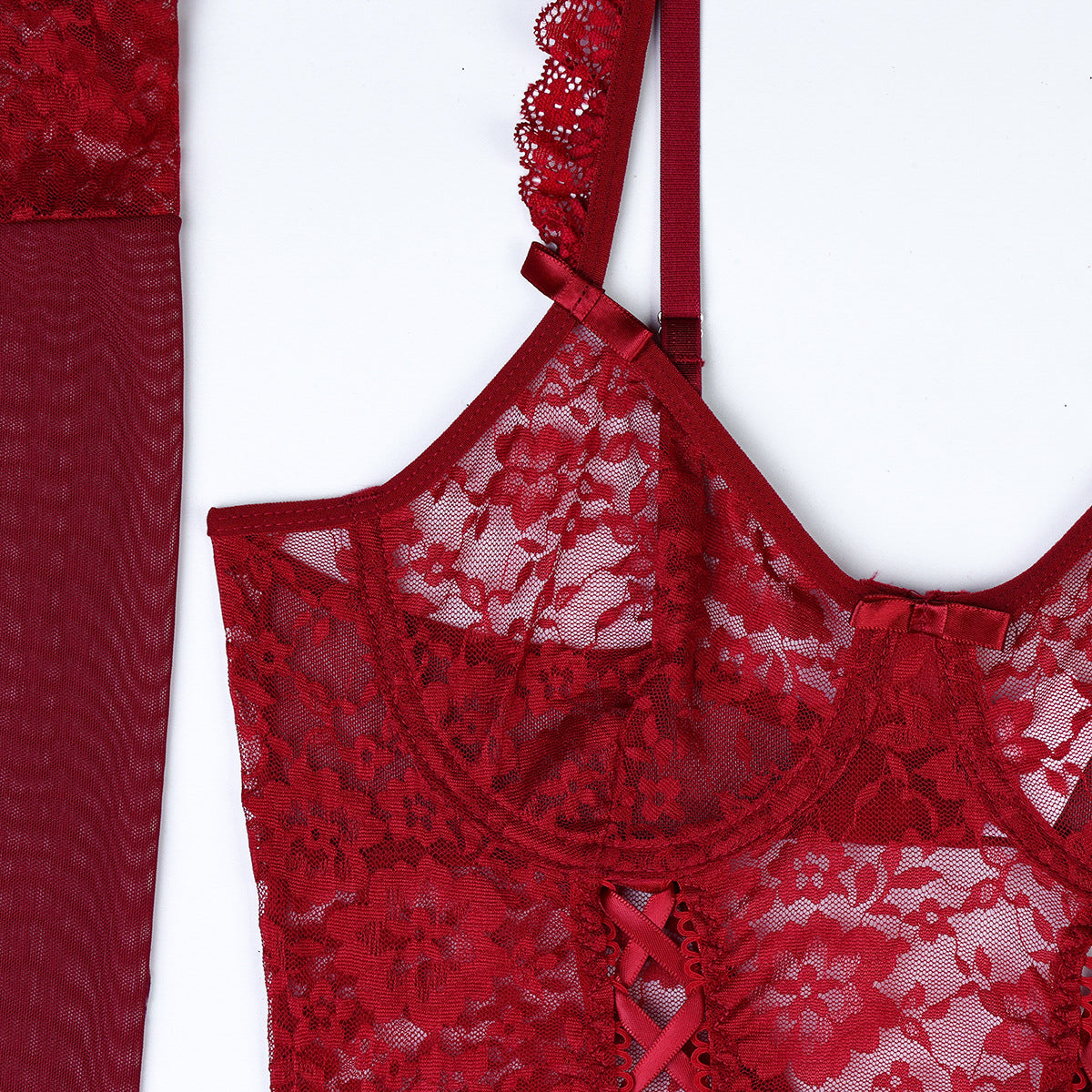 Gorset koronkowy z regulowanymi paskami na romantyczne wieczory Maliyah