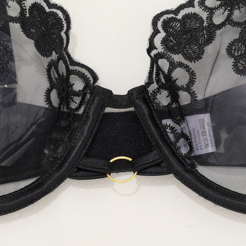 Komplet bielizny z drobnym wzorem i przezroczystymi wstawkami Solja