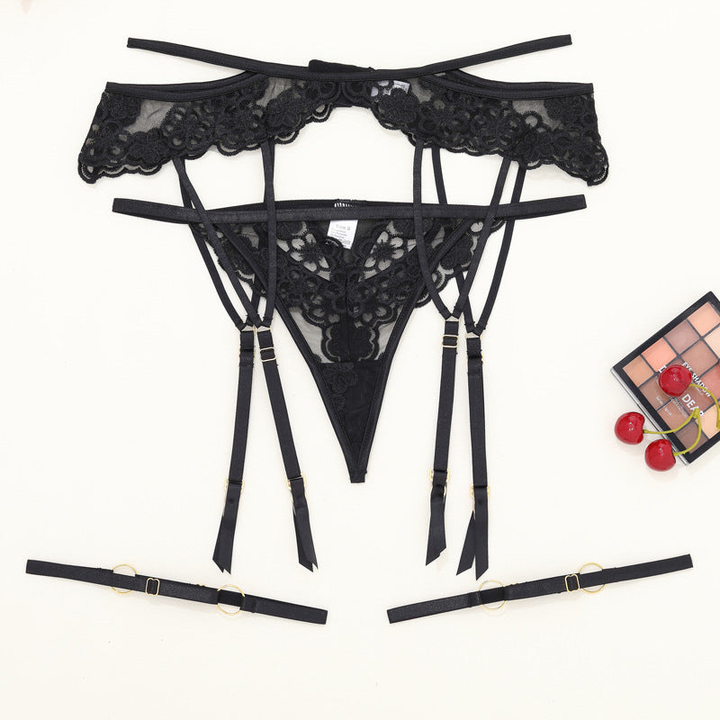 Komplet bielizny z drobnym wzorem i przezroczystymi wstawkami Solja