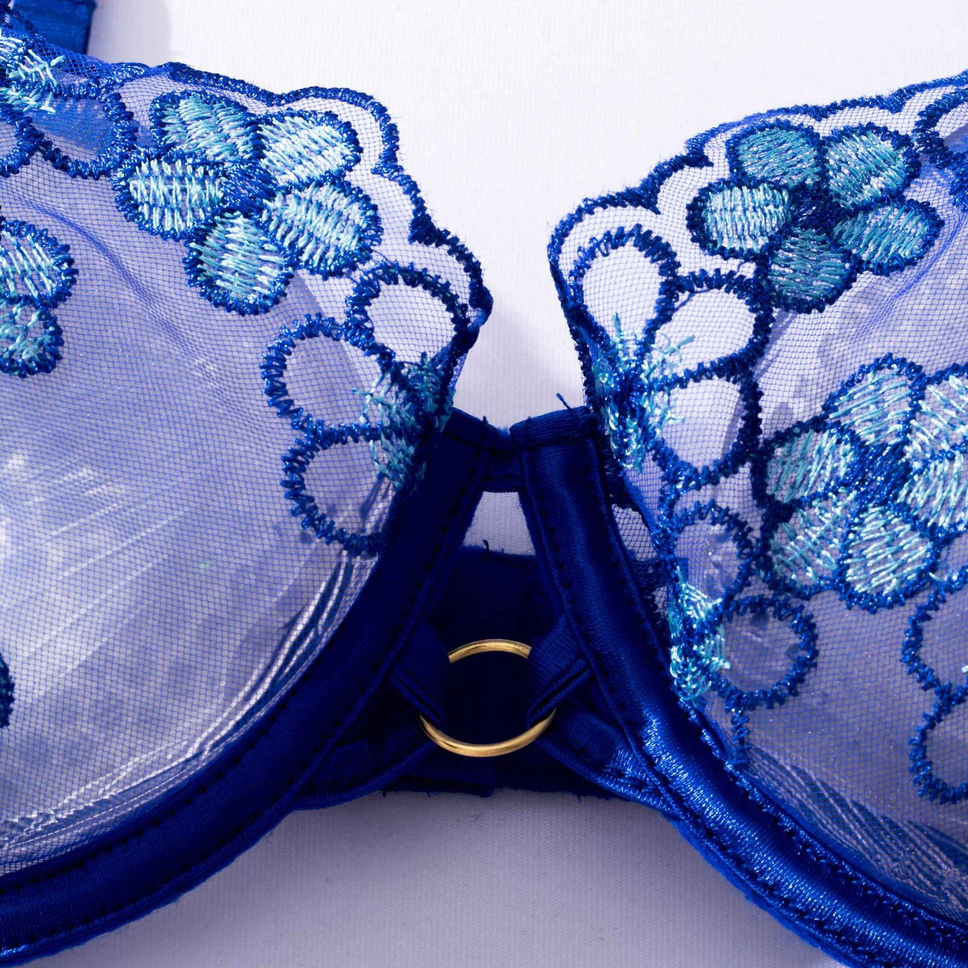 Komplet bielizny z drobnym wzorem i przezroczystymi wstawkami Solja