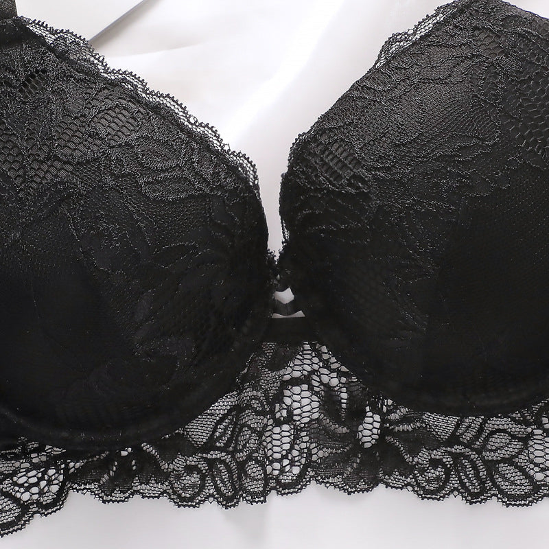 Biustonosz push-up koronkowy podkreślający dekolt Marielene